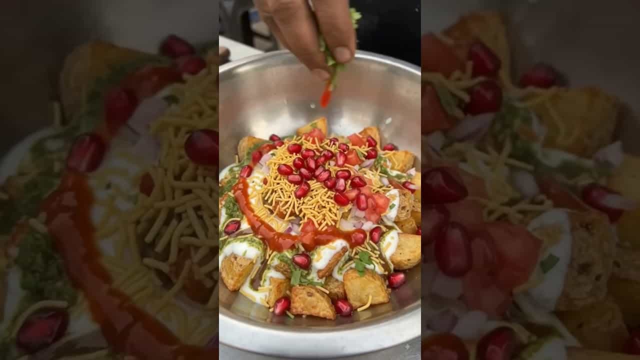 Aalu Chaat background